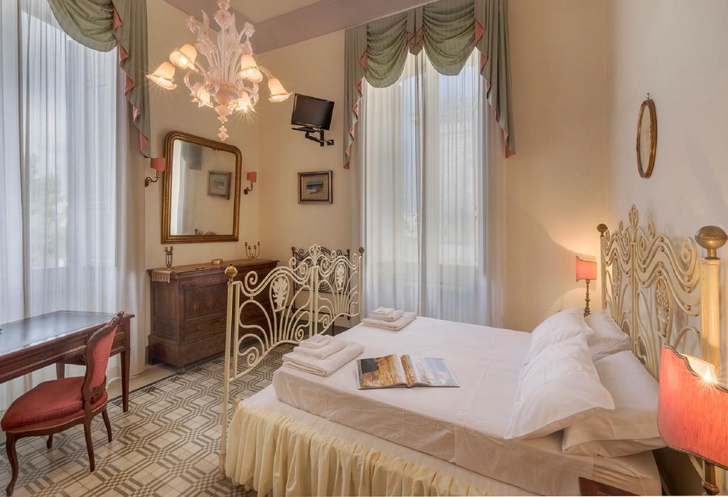לצ'ה Antica Dimora Villa Della Lupa מראה חיצוני תמונה